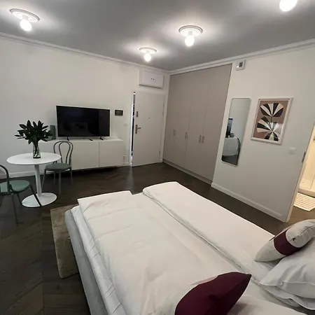 Cozy And Quiet In The Centre 아파트