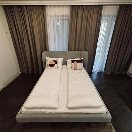 Cozy And Quiet In The Centre 아파트 *